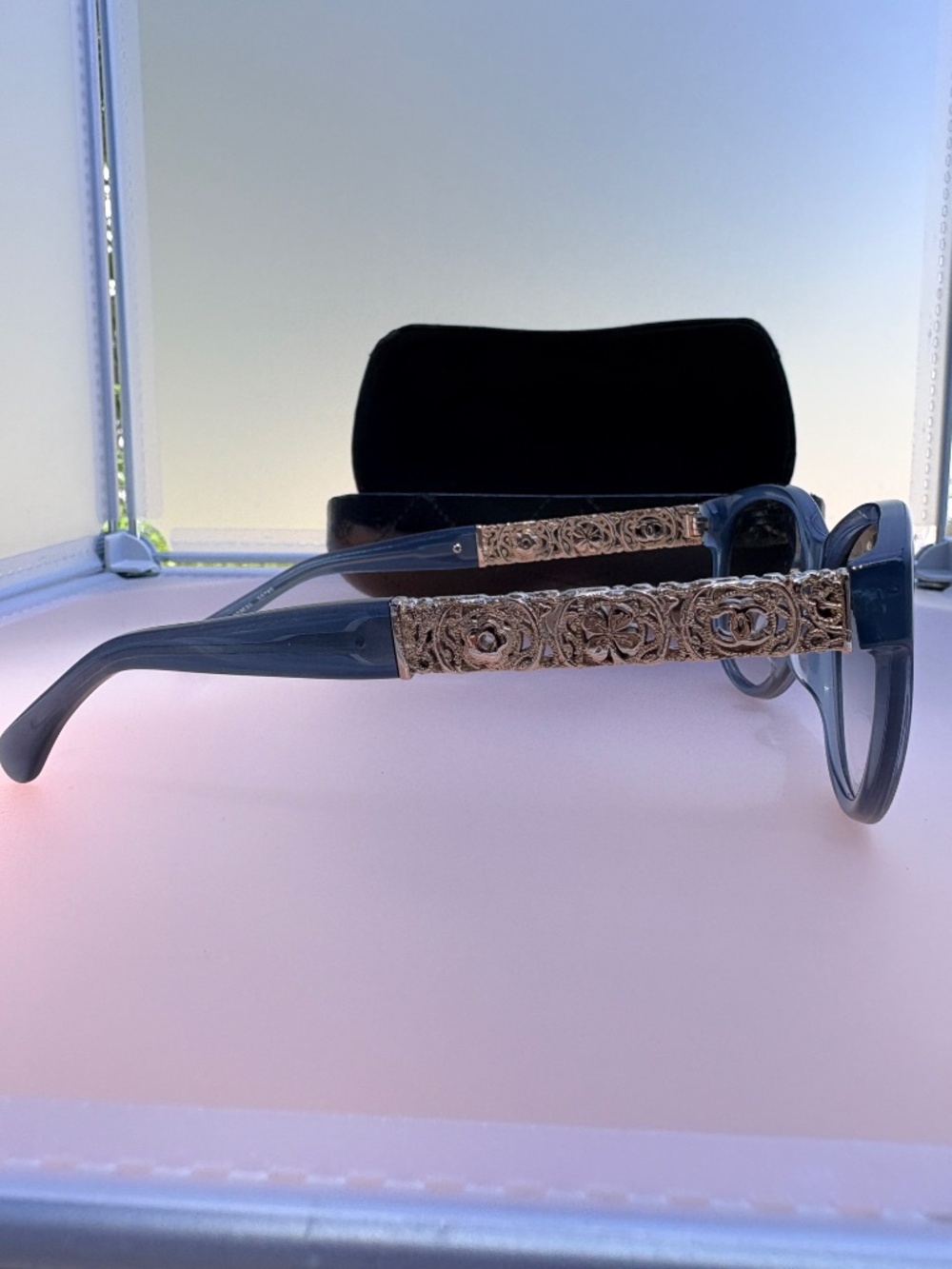 Chanel • Bijou collection butterfly sunglasses • Blue Frame Sunglasses - Picture 7 of 16